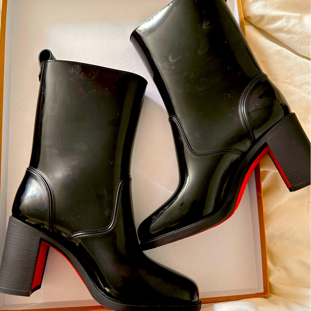 NIB Christian Louboutin Loubirain PVC Rain Boots Size 37 black